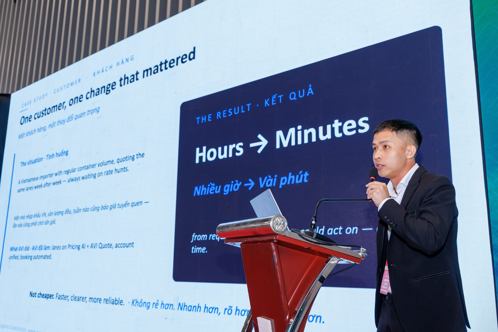Ông Yuki Truong, CEO AVI Logistics, trình bày case study AI trong vận hành logistics tại VILOG 2026