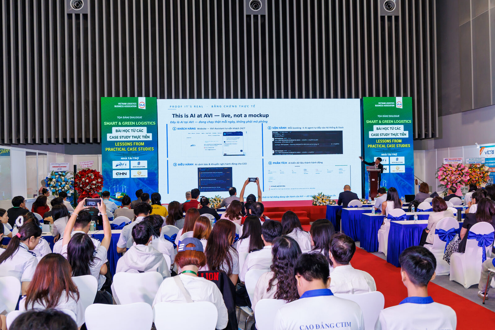 Slide This is AI at AVI - live, not a mockup trình bày bốn lớp ứng dụng AI trong vận hành của AVI Logistics